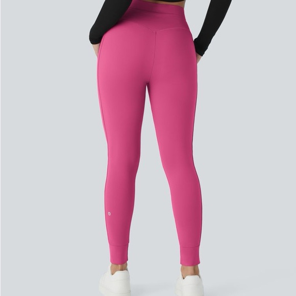 Halara Jogger NWT - Picture 2 of 6